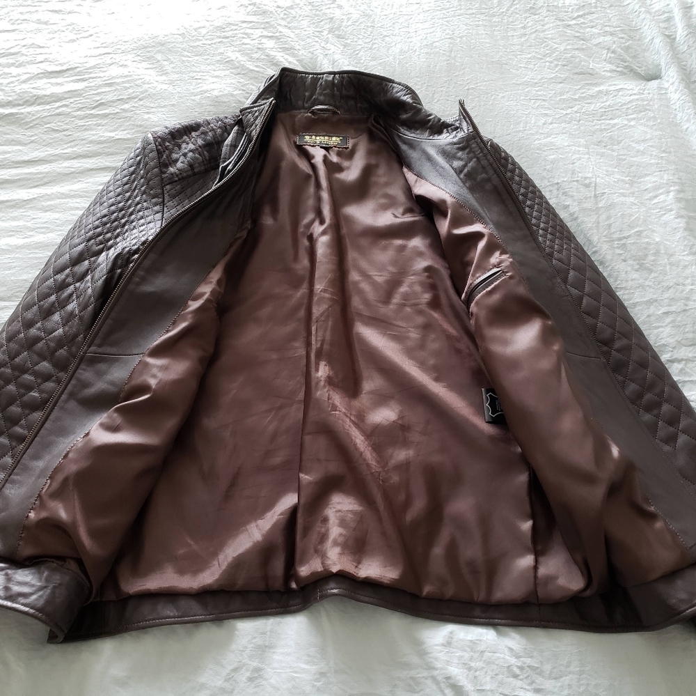Leather Jacket - Picture 5 of 7